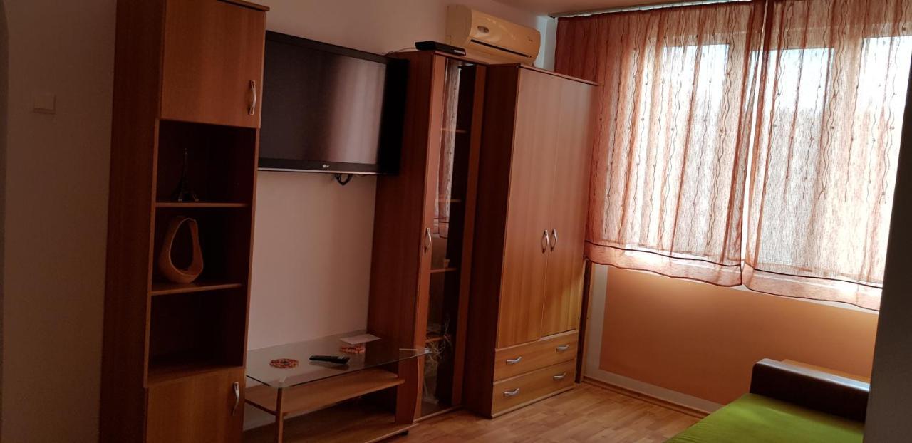 Appartement Apartament Mara à Neptun Extérieur photo